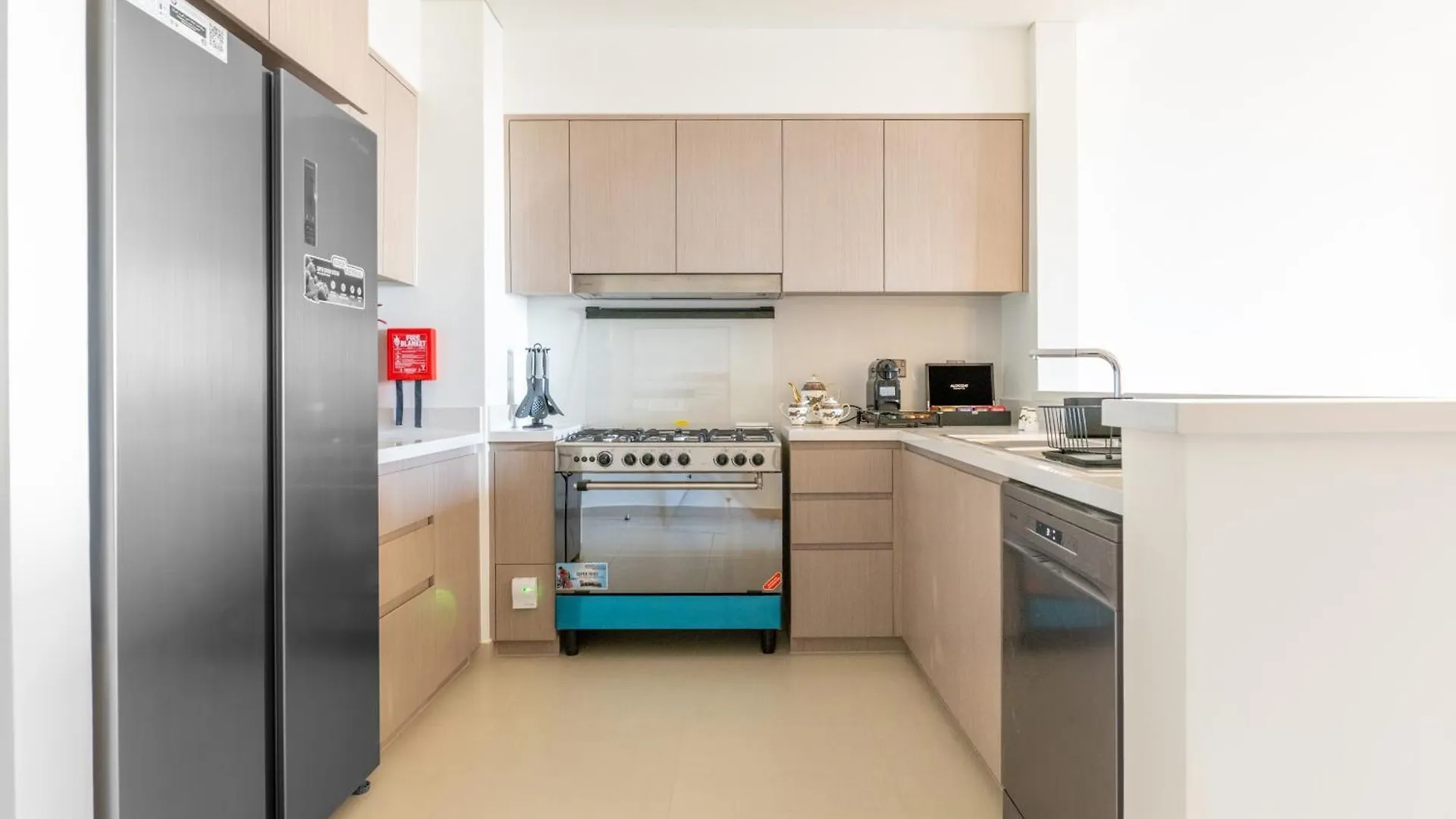Luxury 4Br With Hermes Touch & Burj Khalifa View Dubai Apartment