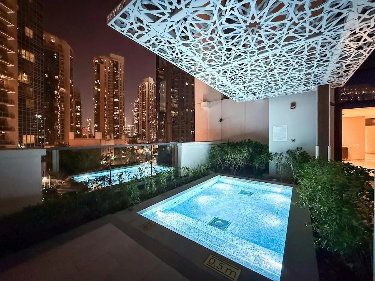 Luxury 4Br With Hermes Touch & Burj Khalifa View Dubai Apartment