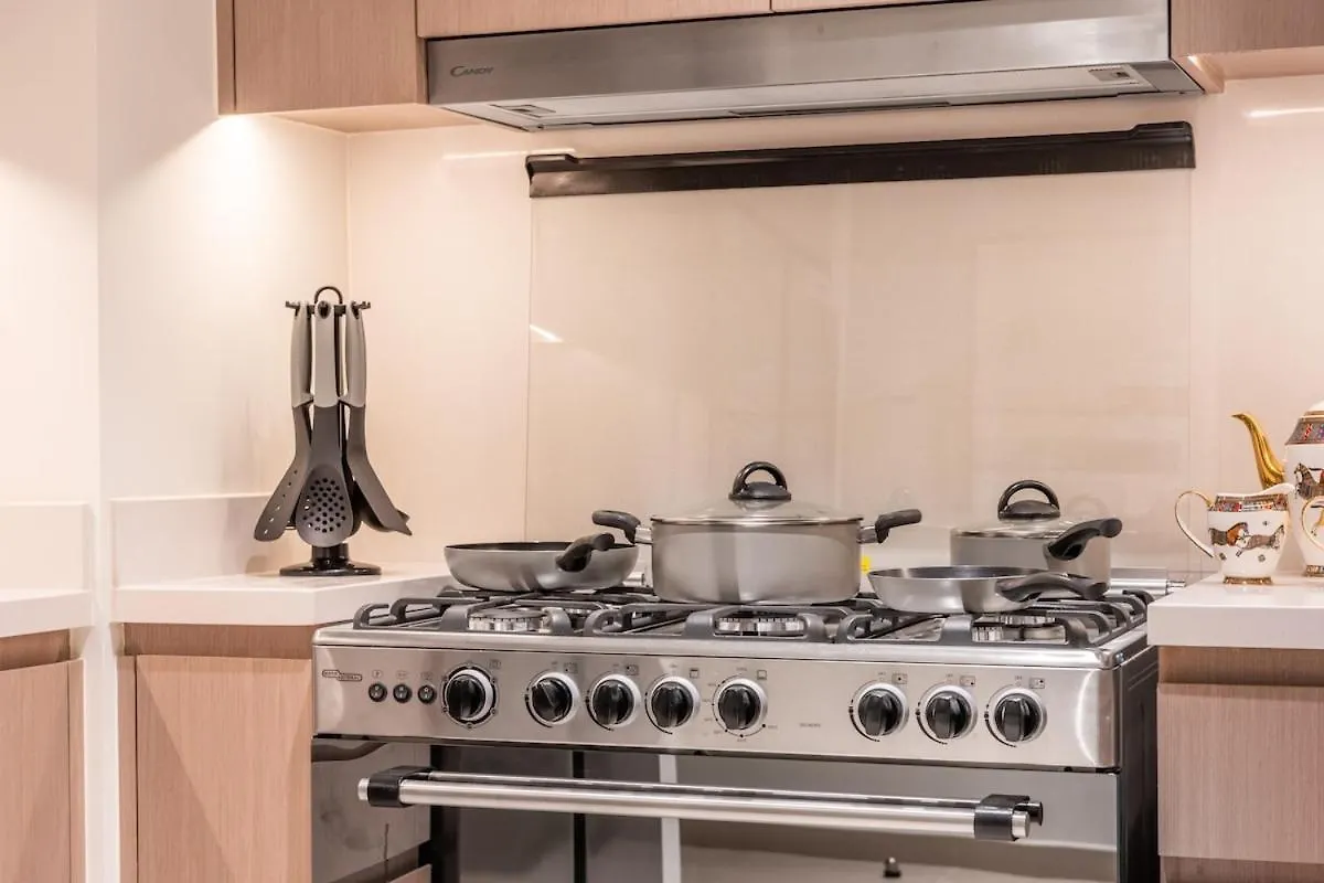 Daire Luxury 4Br With Hermes Touch & Burj Khalifa View Dubai