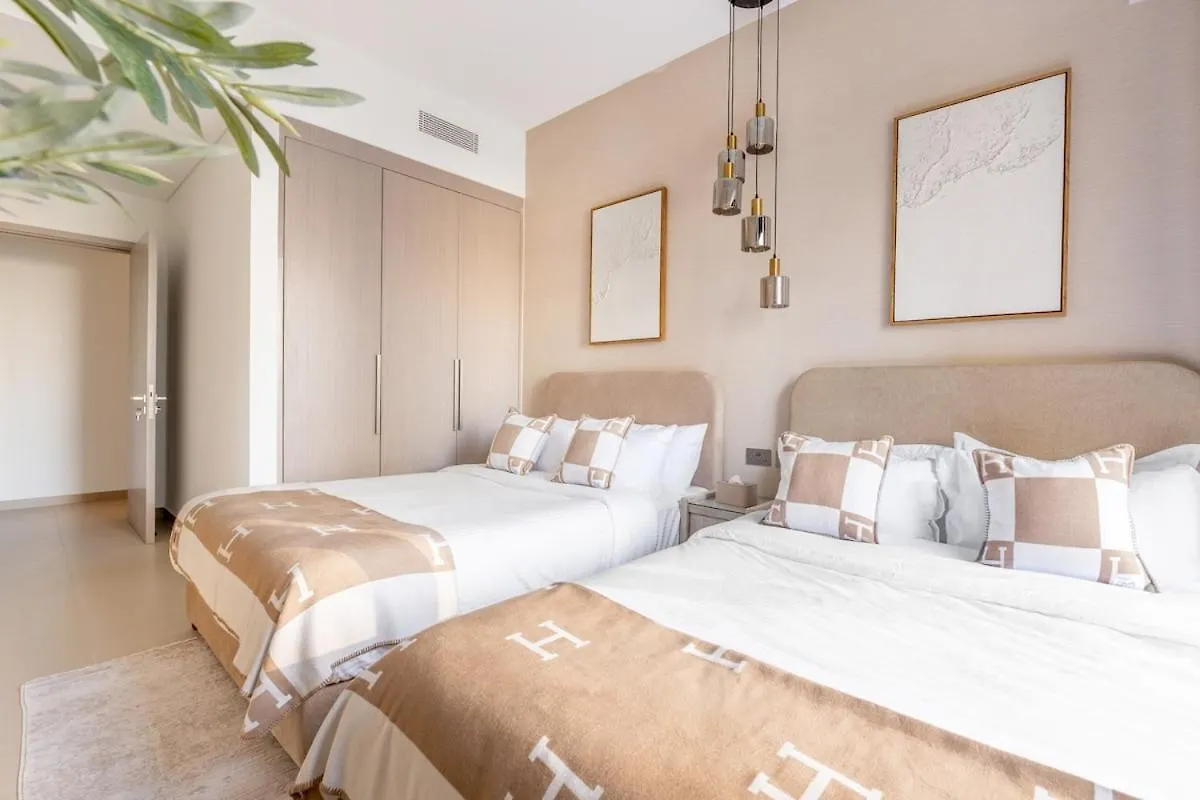 Luxury 4Br With Hermes Touch & Burj Khalifa View Dubai Daire